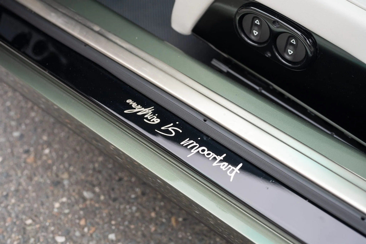1991-Porsche-911-Carrera-2-Targa-by-Singer-8.jpg