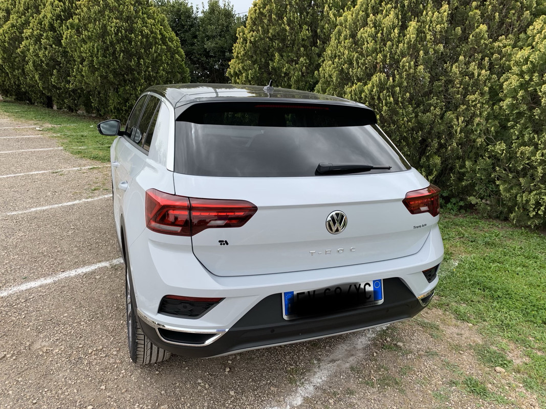 7920D067-D1ED-4D79-B1B3-C42633D1BE5B