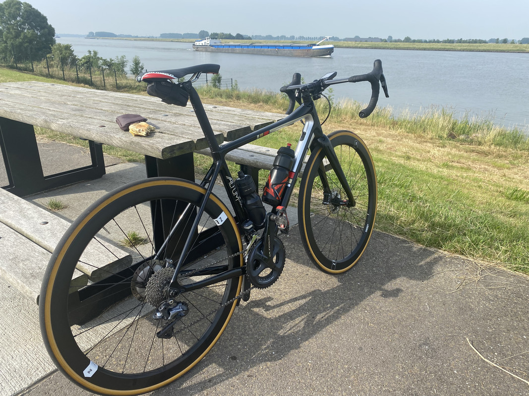 7440F266-D3EB-4E3E-B113-CC38BFBCFFF9