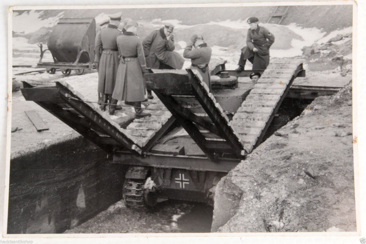 Original WK2 Foto Brückenleger Ladungsträger Pan