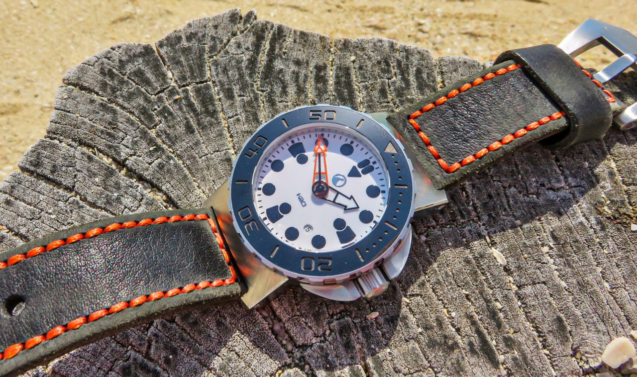 montre - Votre montre du jour - Page 19 IMG-0383-1-1600x1200