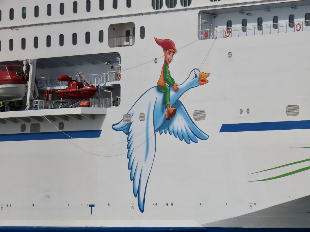 FB1C375A-3182-4C44-9F22-8865A8F754D7