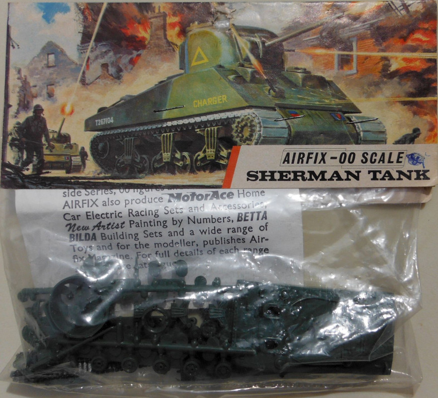 Airfix 76 Sherman Tank (A3V)