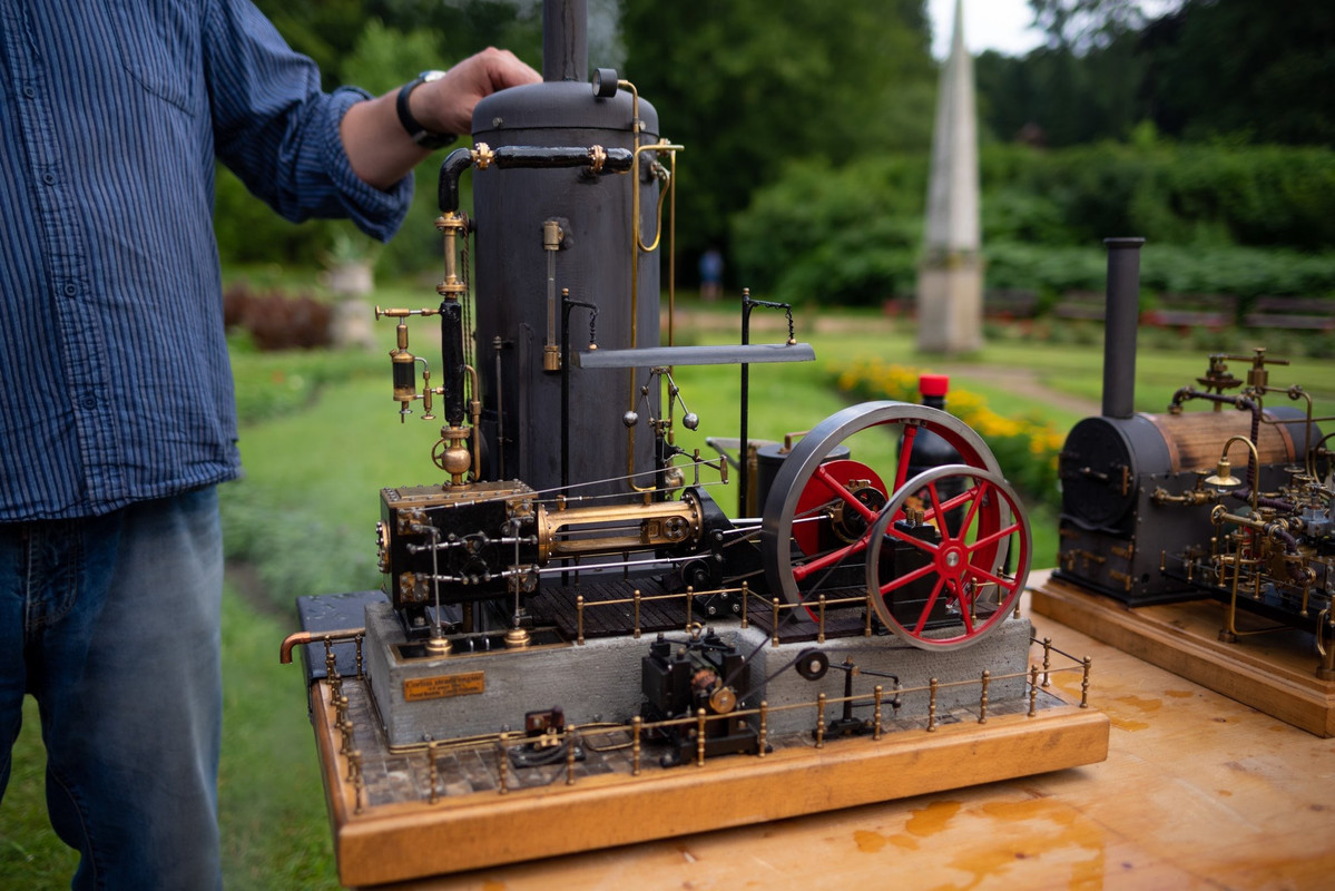 11C5AFE1-65D4-4C8E-BD60-7E23018A416D