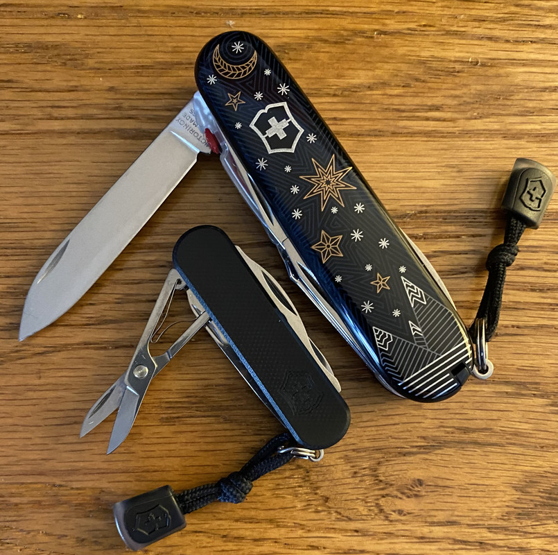 2E5CF8E6-5E40-4AC4-A10B-6B0A740C1E49