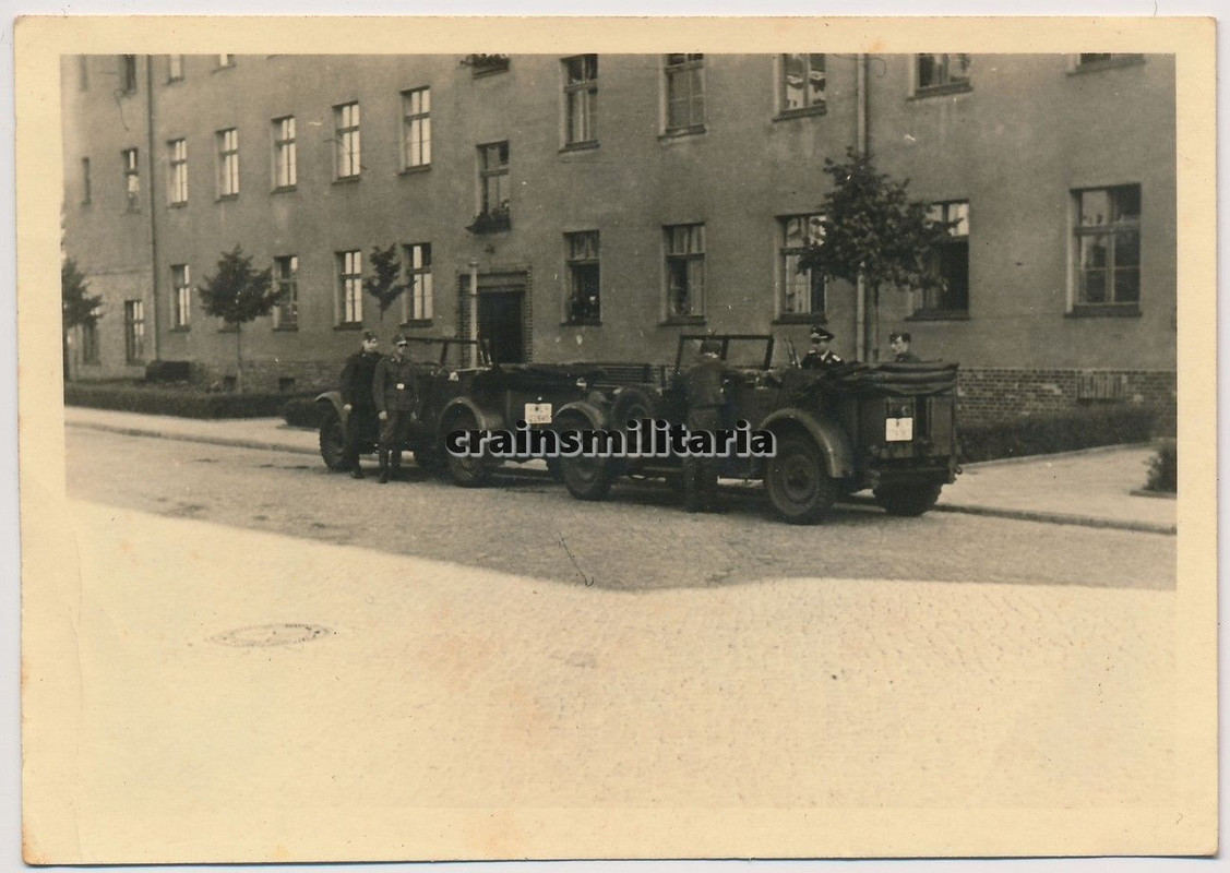 Orig. Foto Kübelwagen Stoewer M12 Pkw in Kaserne