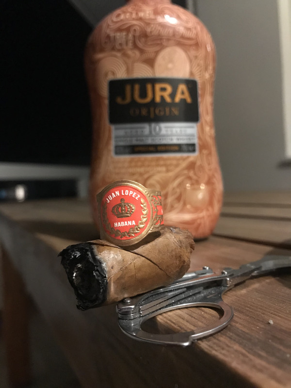 E0554B96-8DA6-4C7E-9F52-825486218FB5