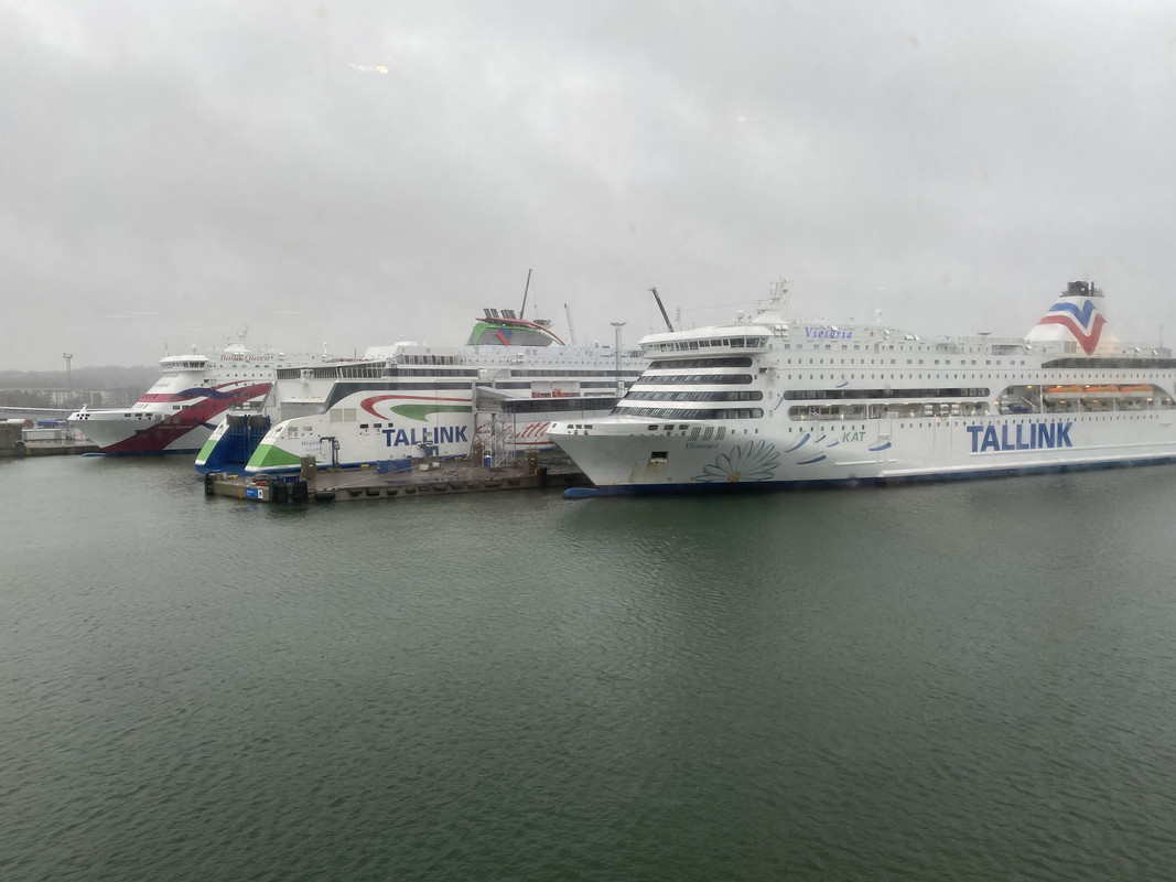 40FF3CFD-8233-4AAA-B3C4-28CA90312727