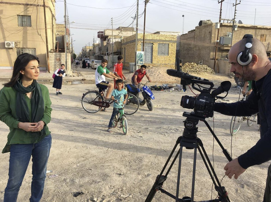 Yalda Hakim during her shoot in Basra, Iraq