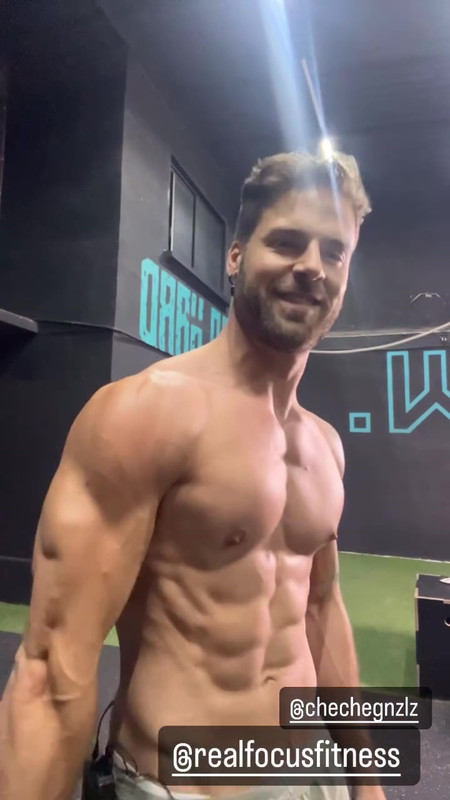 vlcsnap-2024-05-09-18h52m08s641