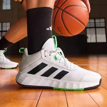 Tênis Ownthegame adidas