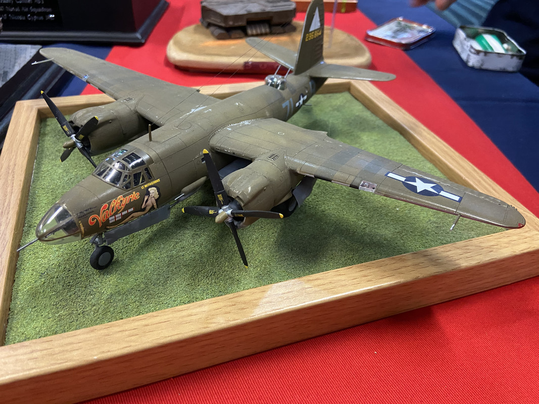 5919B9A2-F405-421A-9267-2F4370258D9D