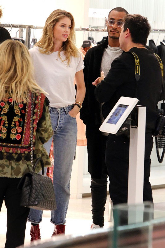 doutzen-kroes-at-holt-renfrew-in-toronto-04-13-2018-2