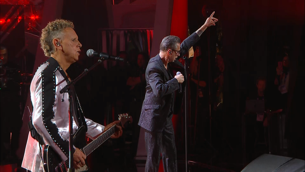 Depeche Mode - Ghost Againn & Personal Jesus,Sanremo 2023,11 Feb.ts_20230212_080537.714