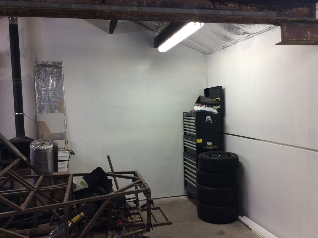 0F85D8A9-8D88-455E-BF89-74681FA15152