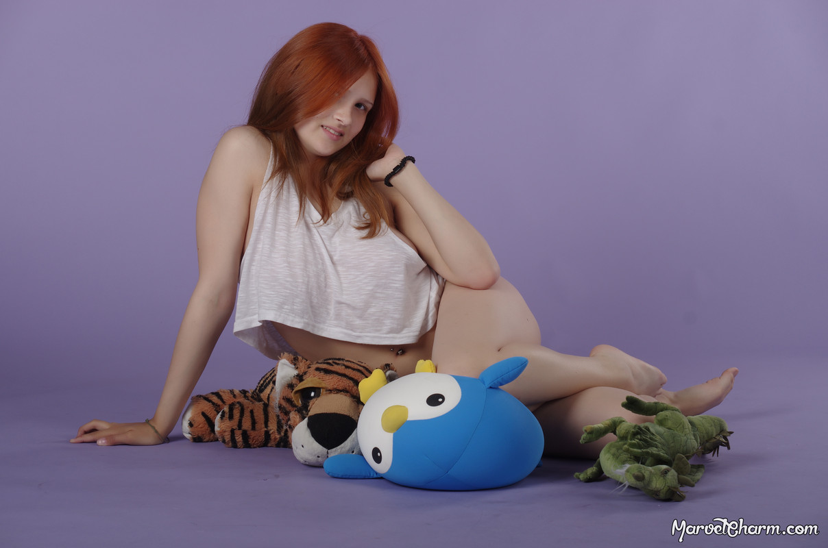 MarvelCharm_Lena-Playtime-019