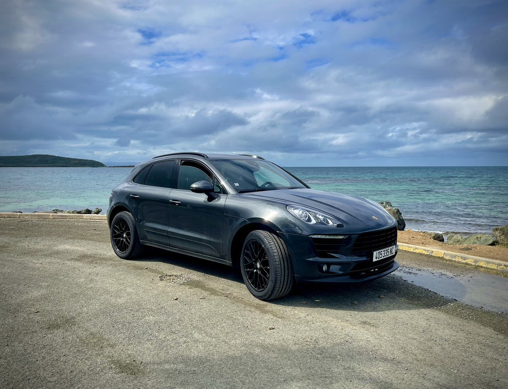 D9763CE9-D5EE-49DE-BFA6-3643516DD780