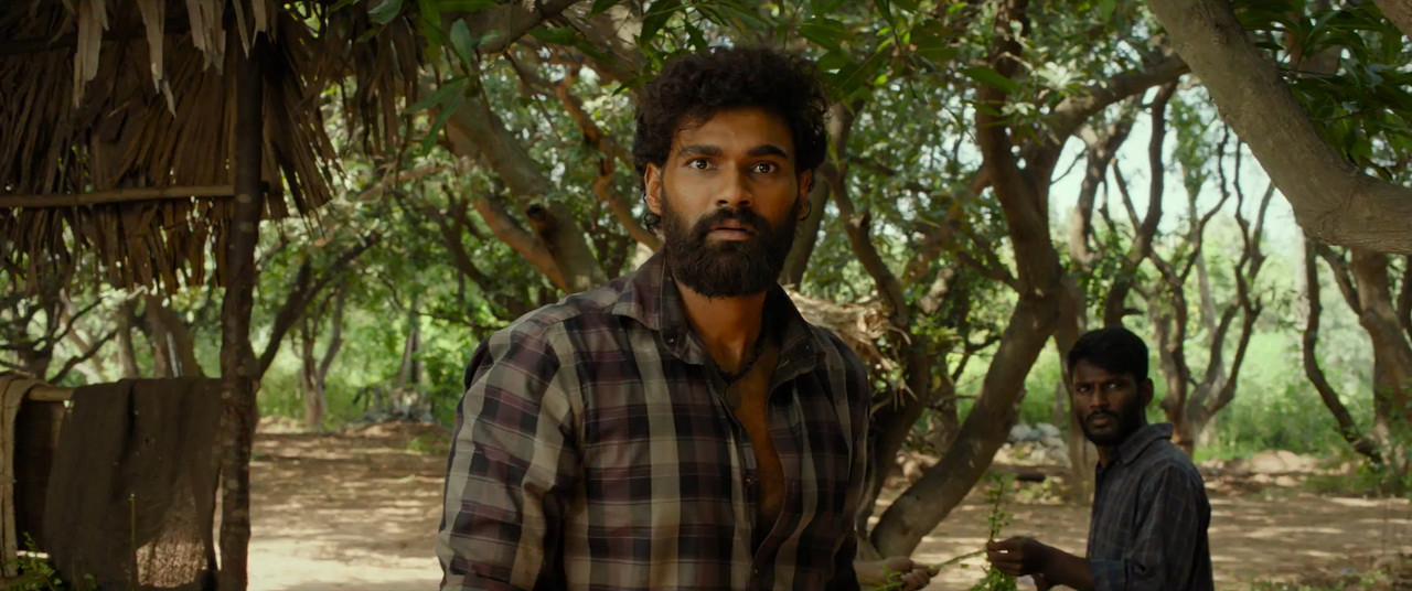 Bhairavam 2025 WebRip [Hindi + Telugu] 480p 720p 1080p ESub Screenshot