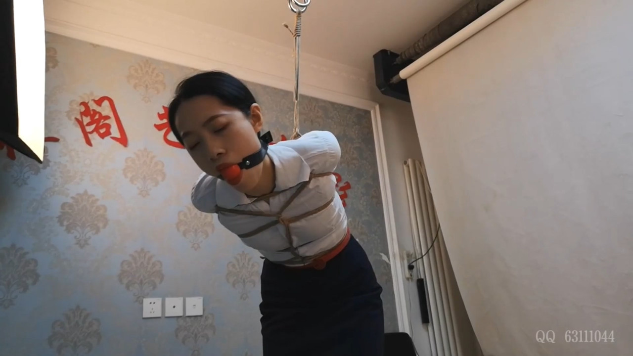 随心原创 雅熙 黑丝白衬.mp4_20220124_185353.675