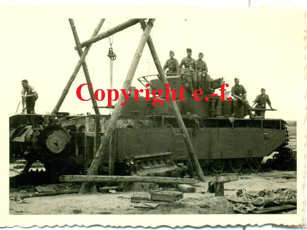 Russ. T-35 - Russ. Reperatur-Werkstätte - 1941