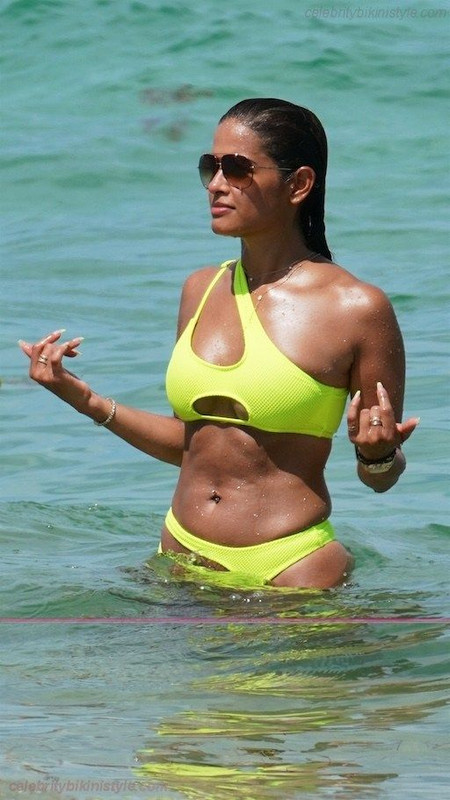rocsi diaz in answer #2283699