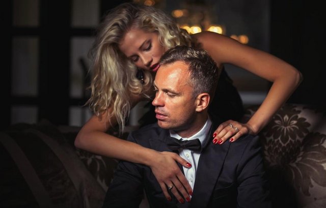 Aumentan usuarios que recurren a sitios web de Sugar Dating para encontrar acompañantes Sugar-daddy