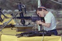 israeli-gun-child-3.jpg