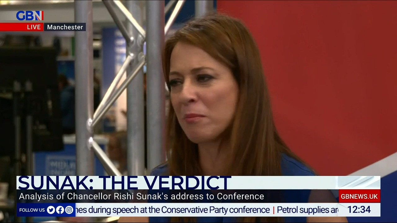 10.04 - 12.00.00 - The Briefing Lunchtime with Gloria De Piero. Your ....ts_snapshot_35.09.391
