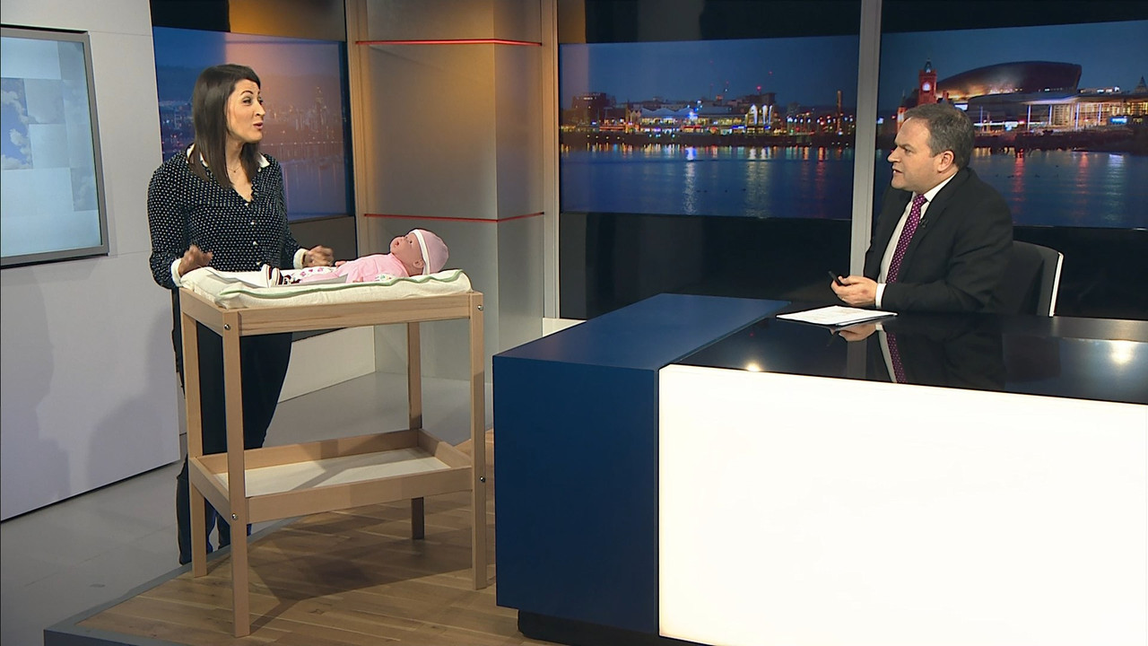 06 February - 18.00.00 - ITV News London. The latest news and we