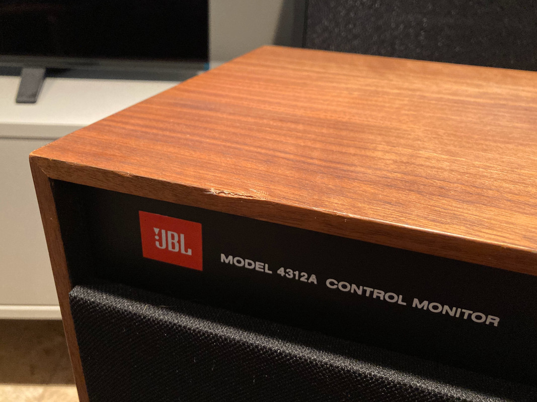 Re Veneer Speaker Matttroy