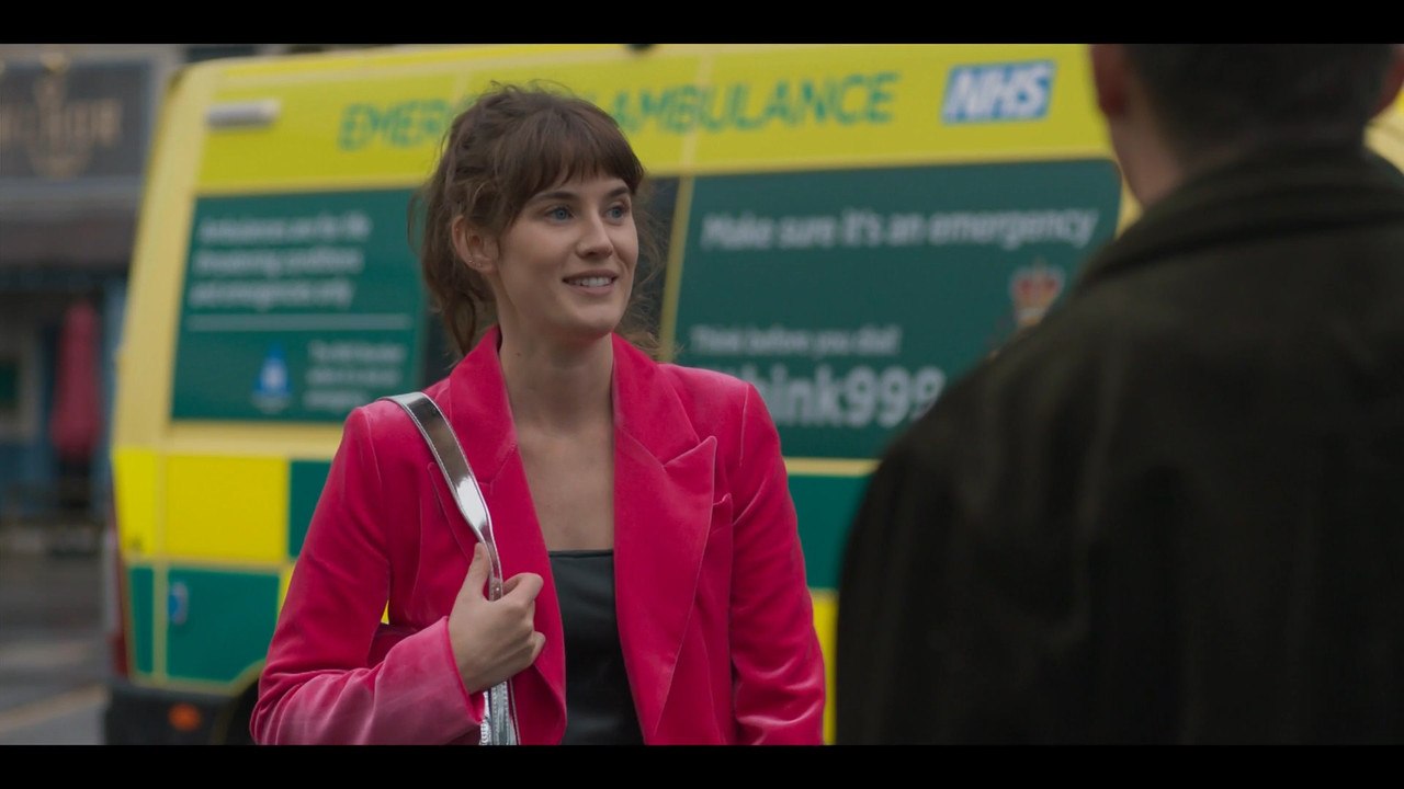 2023-04-08_21_35_BBC1_Casualty_37x26_Welcome-to-the-Warzone.mp4_snapshot_00.52.40.715
