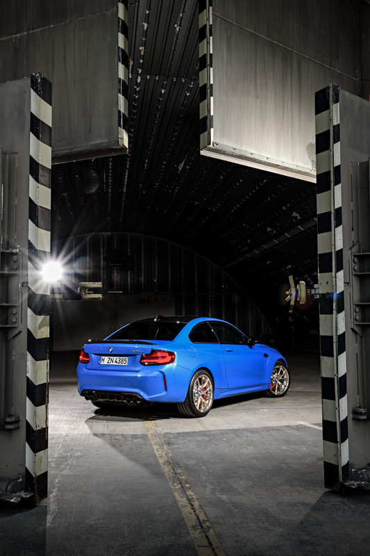 P90374175_highRes_the-all-new-bmw-m2-c