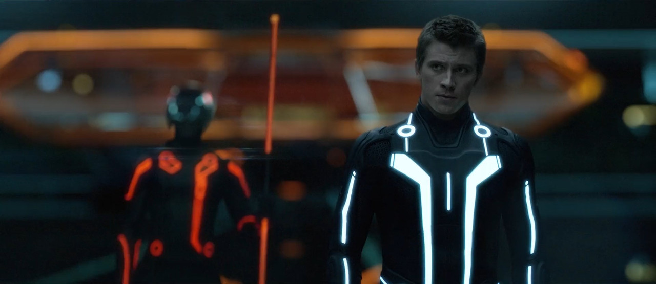 TRON: Legacy 2010 WebRip [Hindi + Tamil + Telugu + English] 480p, 720p, 1080p ESub Screenshot