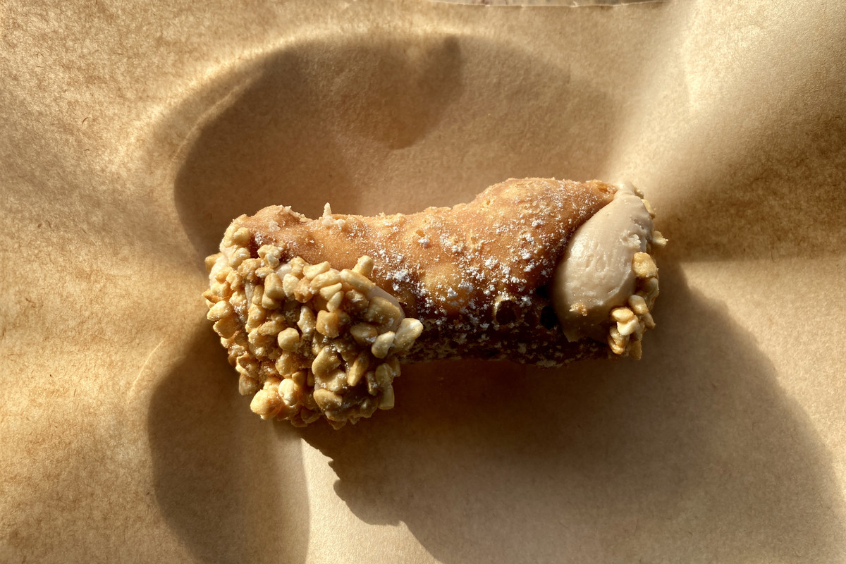 60B4BA3B-7DC7-4D35-A34A-6B1077CE54F7