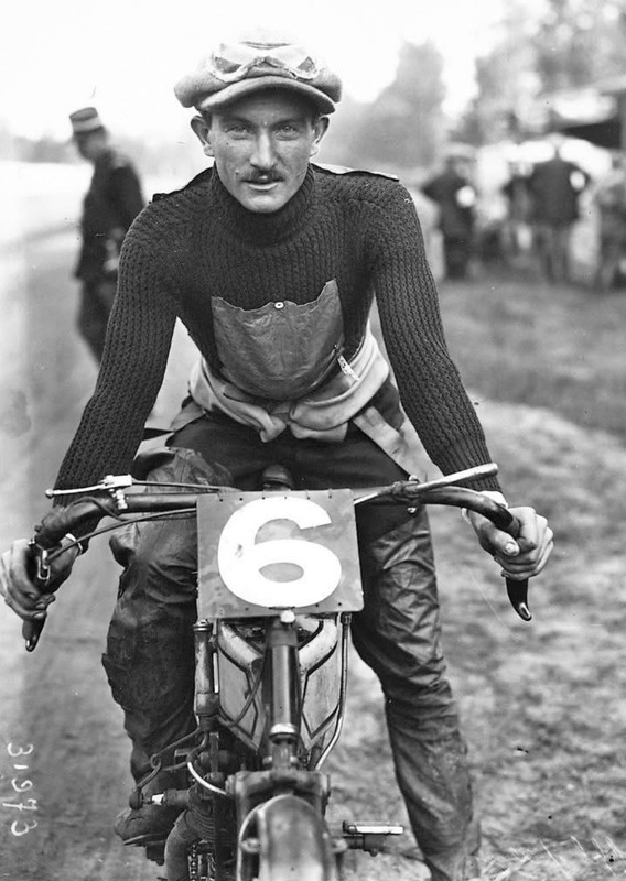 1C196777-F267-4764-A354-61A3098E5086