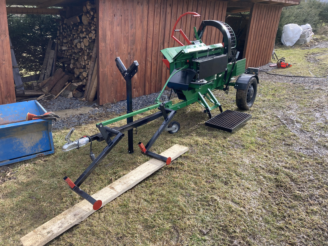 2E46B315-77AF-4A93-B66C-7A7E77F6C4A7