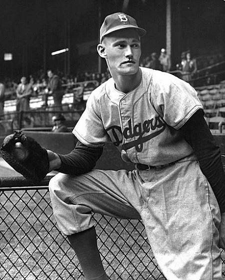 CHUCK-CONNORS-BASEBALL-2-FOTOR-2.jpg