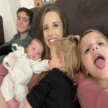 SLIMGRAM-GDAUGHTER-AND-4-KIDS