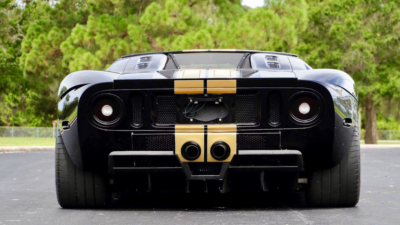 3A9C7B29-B77F-4B5C-88B2-7413B48E8EA3