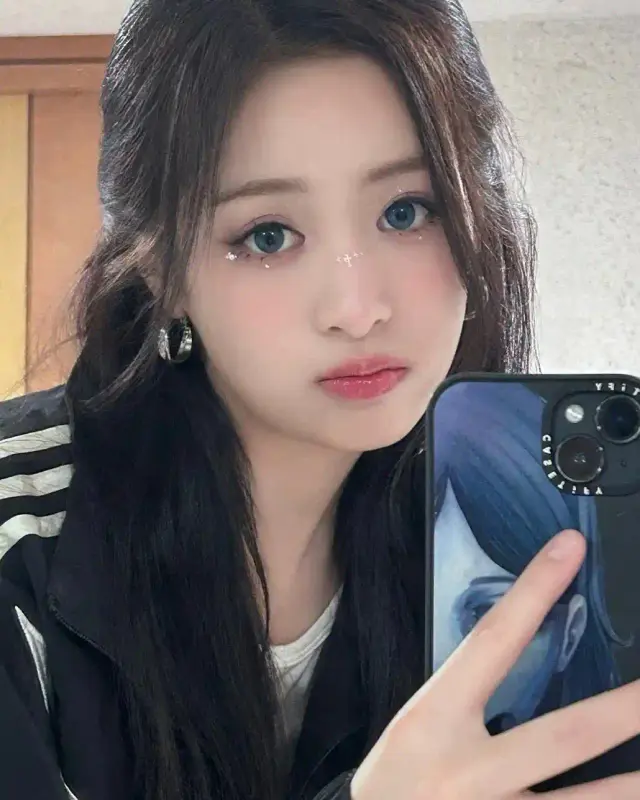 20250525_173405_copy_1030x1288