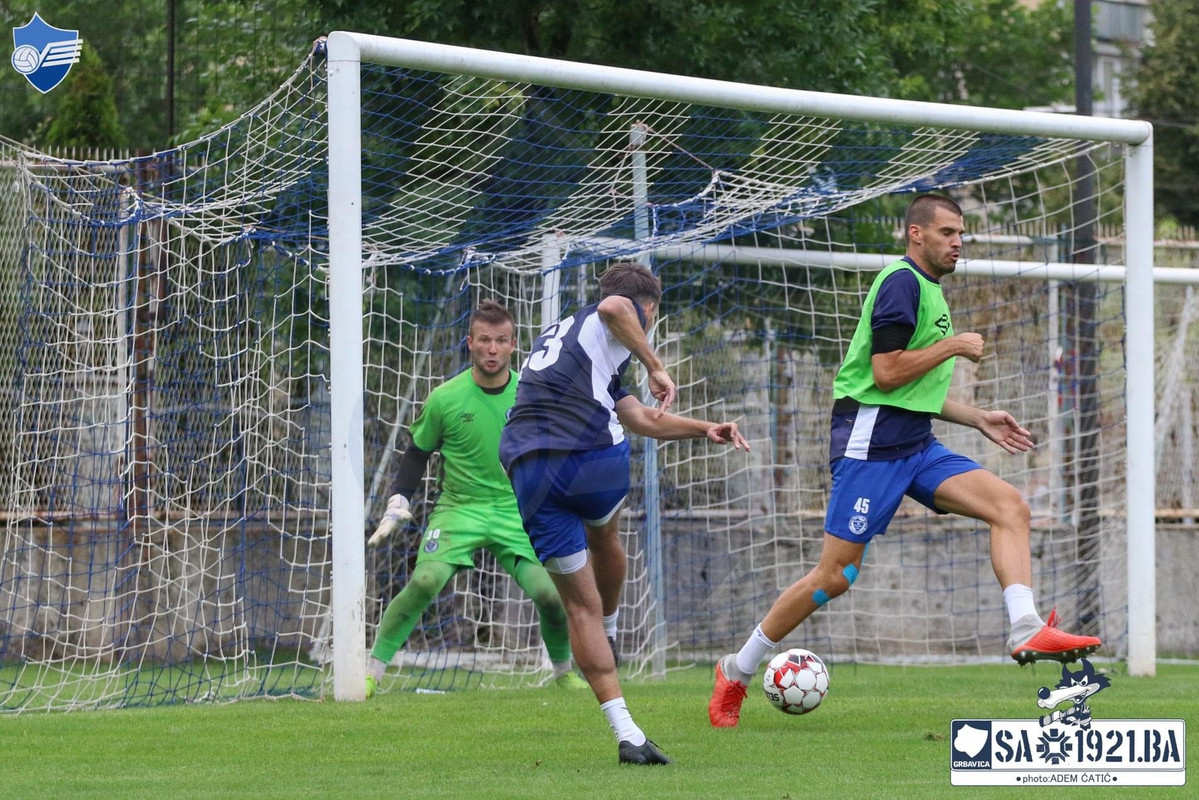 35B75A04-544D-4A2D-880C-D6B3B600921E