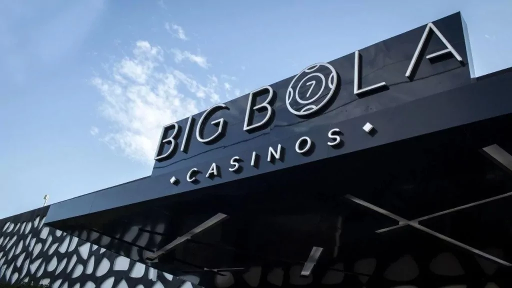 big bola