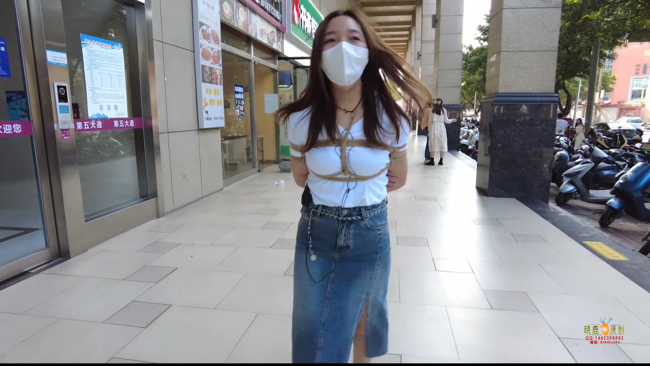 晓鹿绳艺 艾琳逛超市.mp4_20250127_185241.682