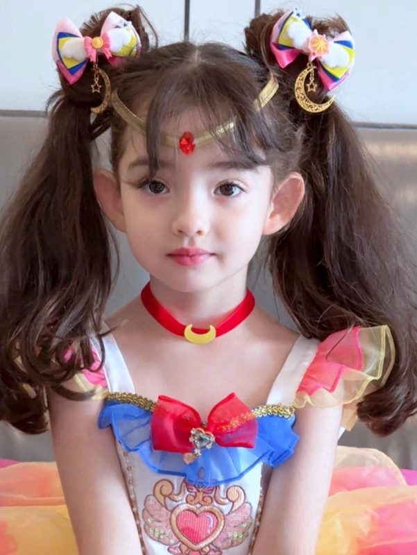 黄允知,ロリータ,Lolita,洋炉,Loli,Little Girl,JailBait