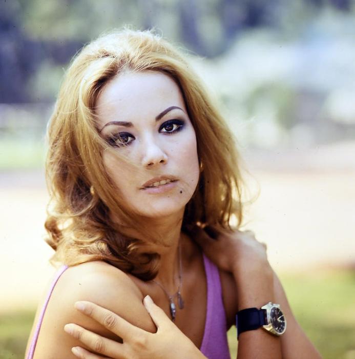 claudine auger mb98