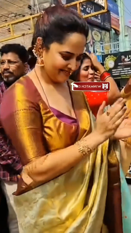 297.mp4_snapshot_00.01_[2023.11.22_21.22.11]