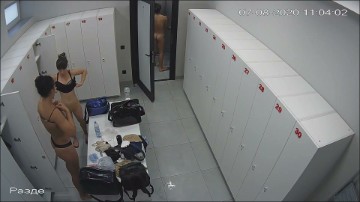 [Image: Voyeur21565100707.jpg]