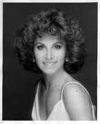 stefanie-powers-b50