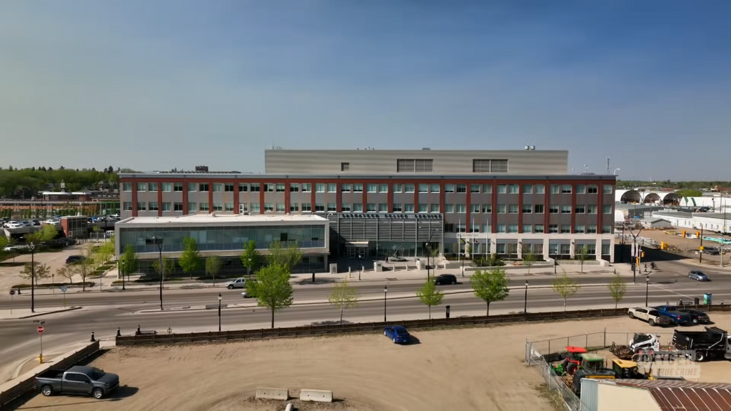 [Image: al8h6pf0jff7.png]