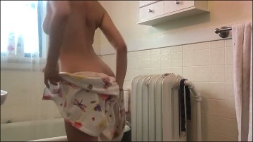 [Image: Voyeur10425120350.jpg]